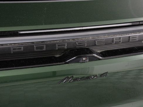New 2026 Porsche Macan 4 Electric AWD/4WD image 22