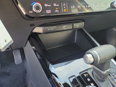 New 2026 Kia Niro LX FWD image 19
