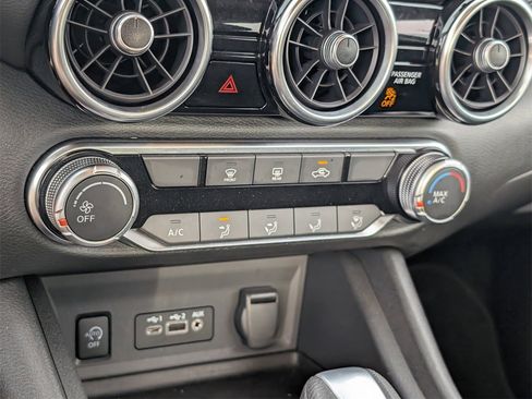 Certified 2025 Nissan Sentra SV image 17