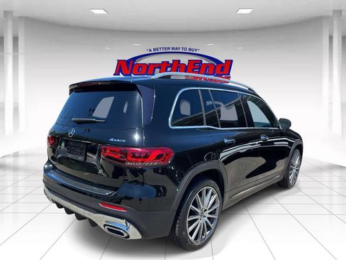 Used 2021 Mercedes-Benz GLB 250 4MATIC image 3