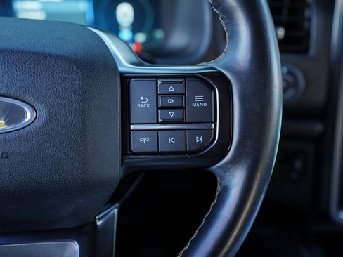 Used 2023 Ford Expedition Platinum image 32