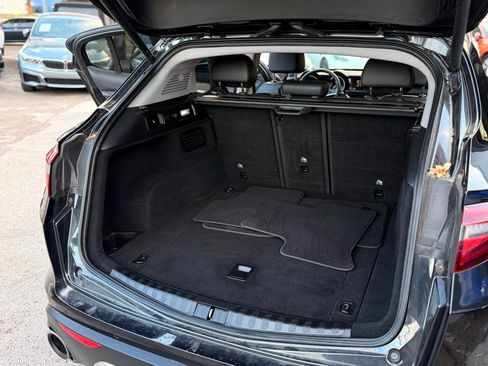 Used 2019 Alfa Romeo Stelvio image 31