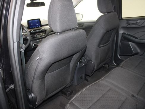 Used 2025 Ford Escape Active AWD/4WD image 21
