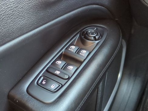 Used 2020 Jeep Compass Latitude image 23