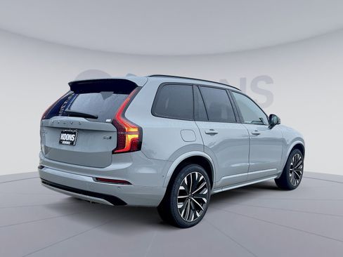 New 2026 Volvo XC90 B6 Ultra image 7