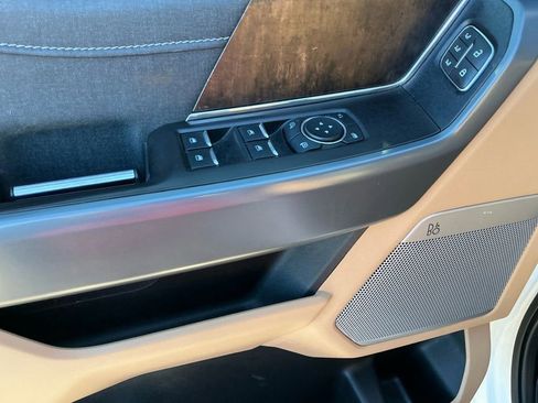 Used 2021 Ford F150 Lariat w/ Equipment Group 502A High image 16