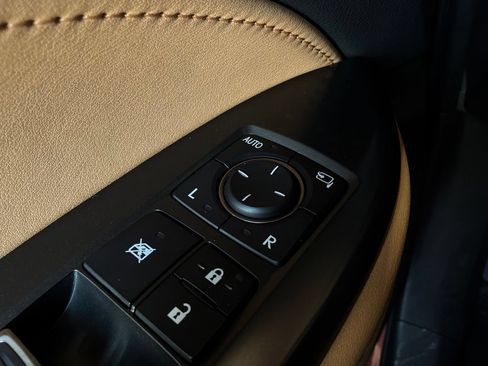 Used 2025 Lexus NX 250 FWD w/ Accessory Package (K3) image 26