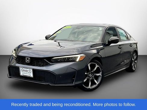 Used 2025 Honda Civic Sport Touring image 3