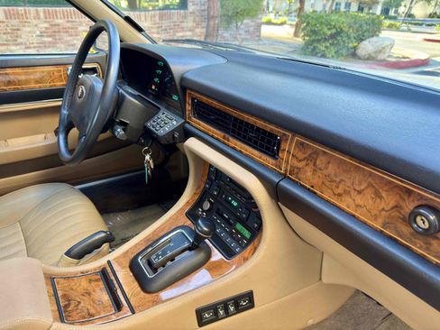 Used 1988 Jaguar XJ6 image 93