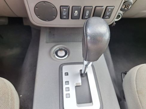 Certified 2021 Nissan Frontier SV image 17