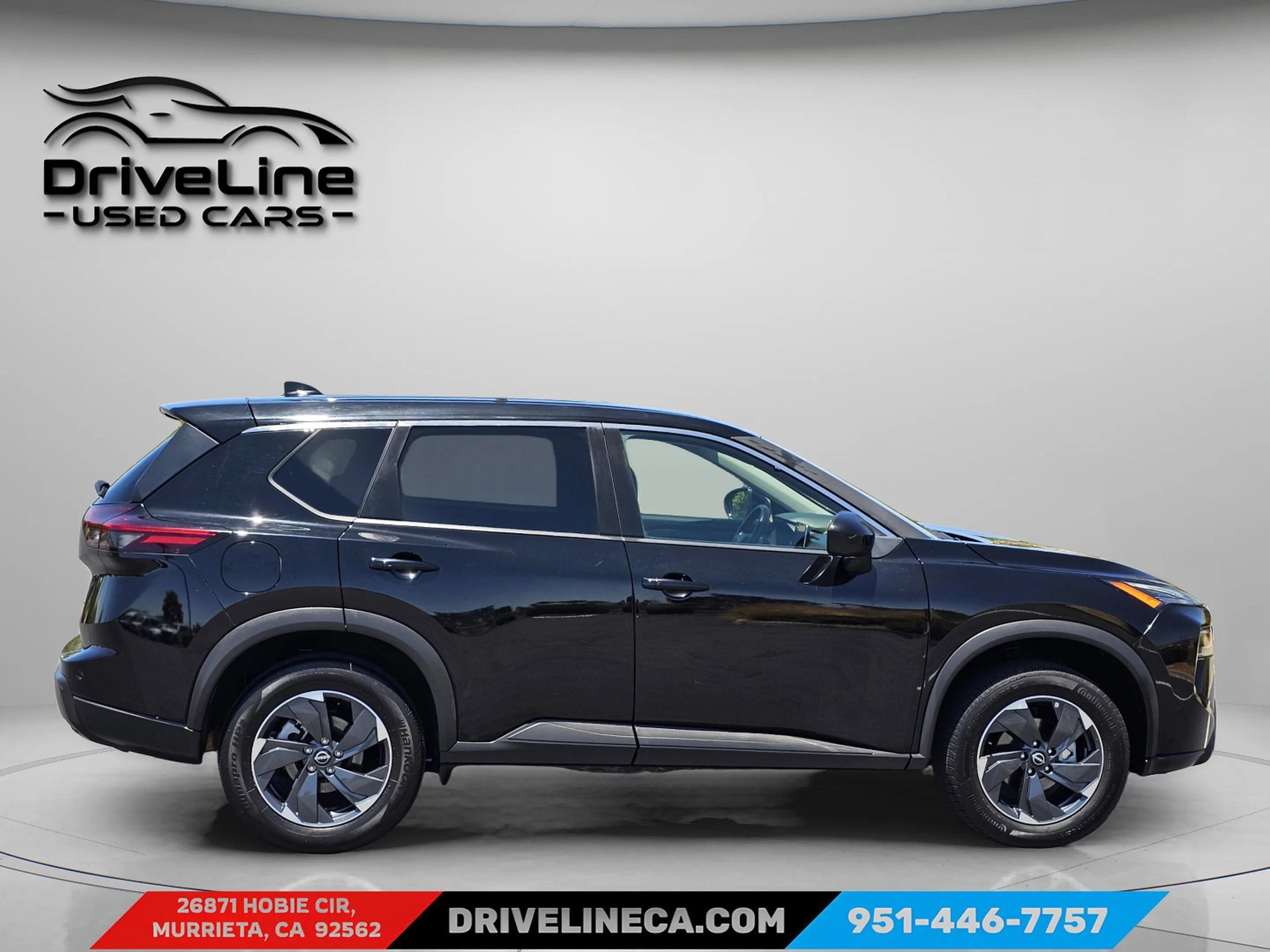 Used 2025 Nissan Rogue SV AWD/4WD image 13
