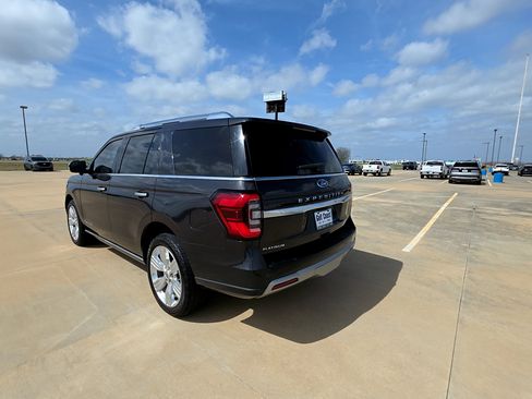 Used 2023 Ford Expedition Platinum image 7