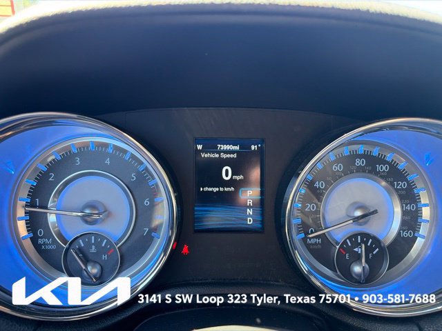 Used 2013 Chrysler 300 C RWD image 9