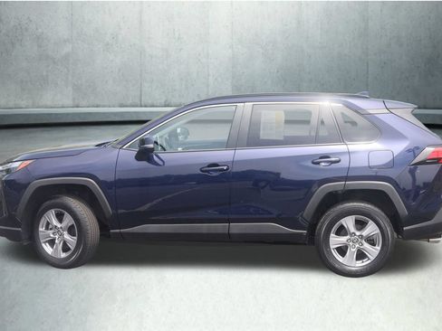 Used 2025 Toyota RAV4 XLE AWD/4WD image 18