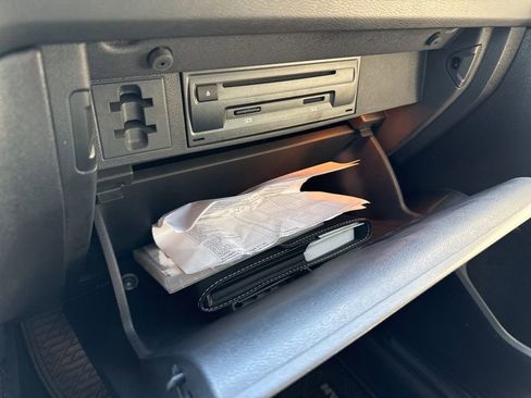 Used 2018 Volkswagen Tiguan SEL image 38