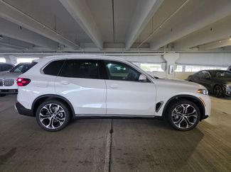 New 2026 BMW X5 sDrive40i w/ Climate Comfort Package RWD video 3