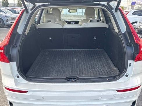 Used 2024 Volvo XC60 B5 Core w/ Climate Package image 10