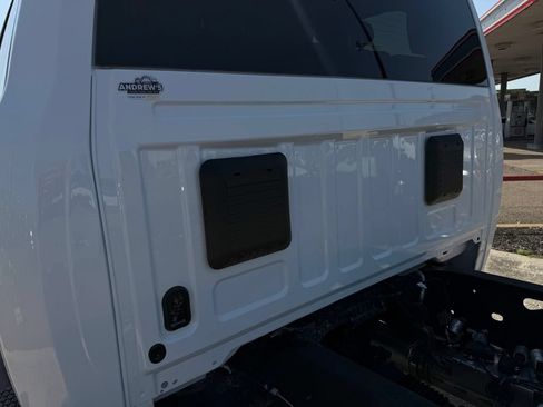Used 2025 RAM 3500 Tradesman w/ Chrome Appearance Group AWD/4WD image 20