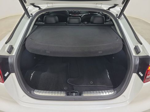 Used 2022 Kia Stinger GT2 image 10