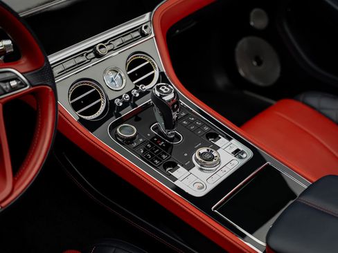 Used 2020 Bentley Continental GT AWD/4WD image 58