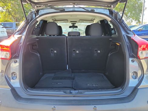 Used 2020 Nissan Kicks S FWD image 9