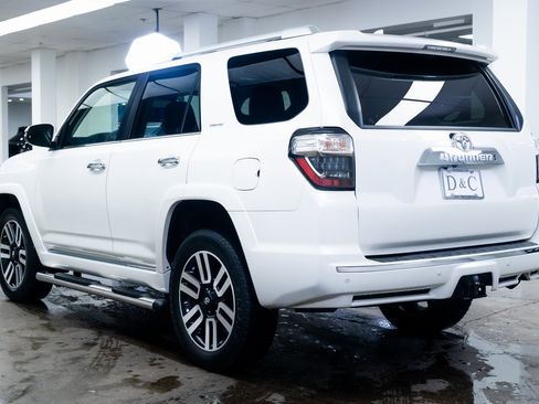 Used 2020 Toyota 4Runner Limited image 4