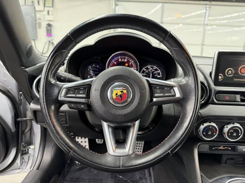 Used 2019 FIAT 124 Spider Abarth w/ Convenience Group image 13