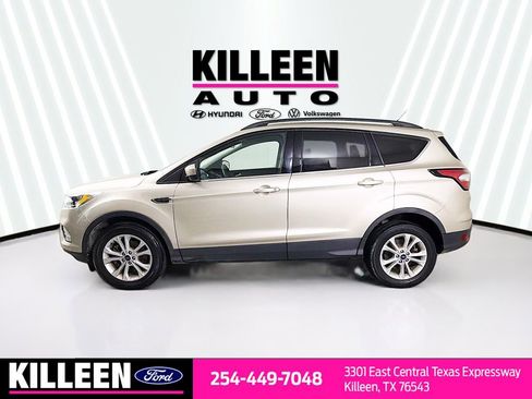Used 2018 Ford Escape SE image 4