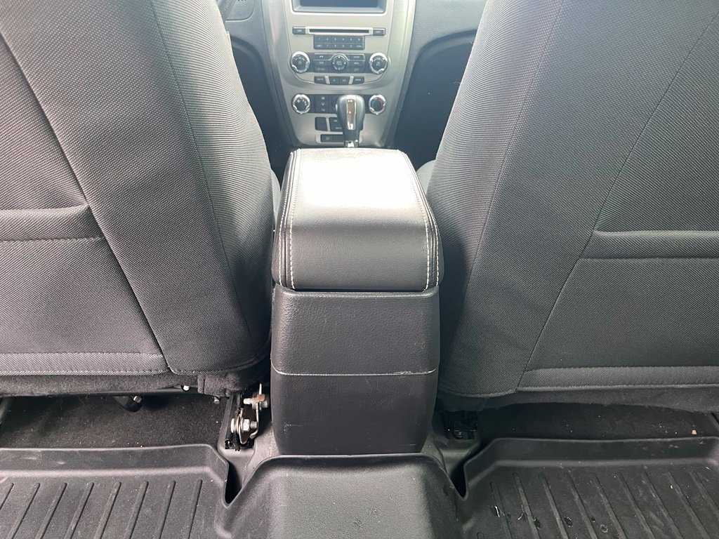 Used 2012 Ford Fusion SE FWD image 26