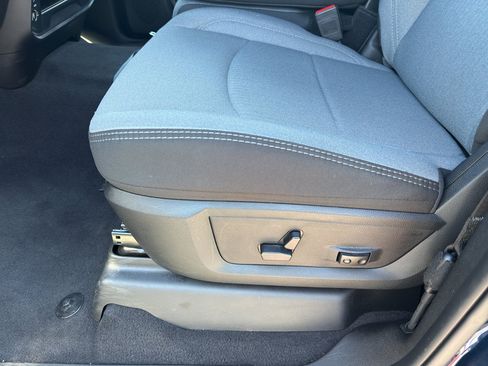 Used 2024 RAM 2500 Big Horn w/ Bed Utility Group image 13