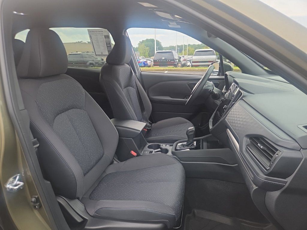 Used 2025 Subaru Forester Premium AWD/4WD image 16