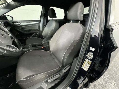 Used 2025 Volkswagen Jetta Sport image 11