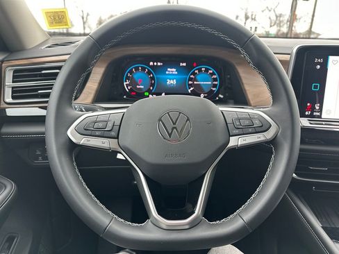 New 2026 Volkswagen Atlas SE image 7