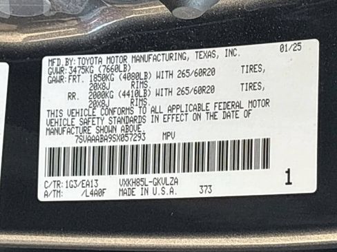 Certified 2025 Toyota Sequoia Limited AWD/4WD image 36