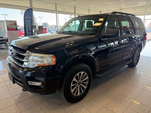 Used 2016 Ford Expedition XLT image 6