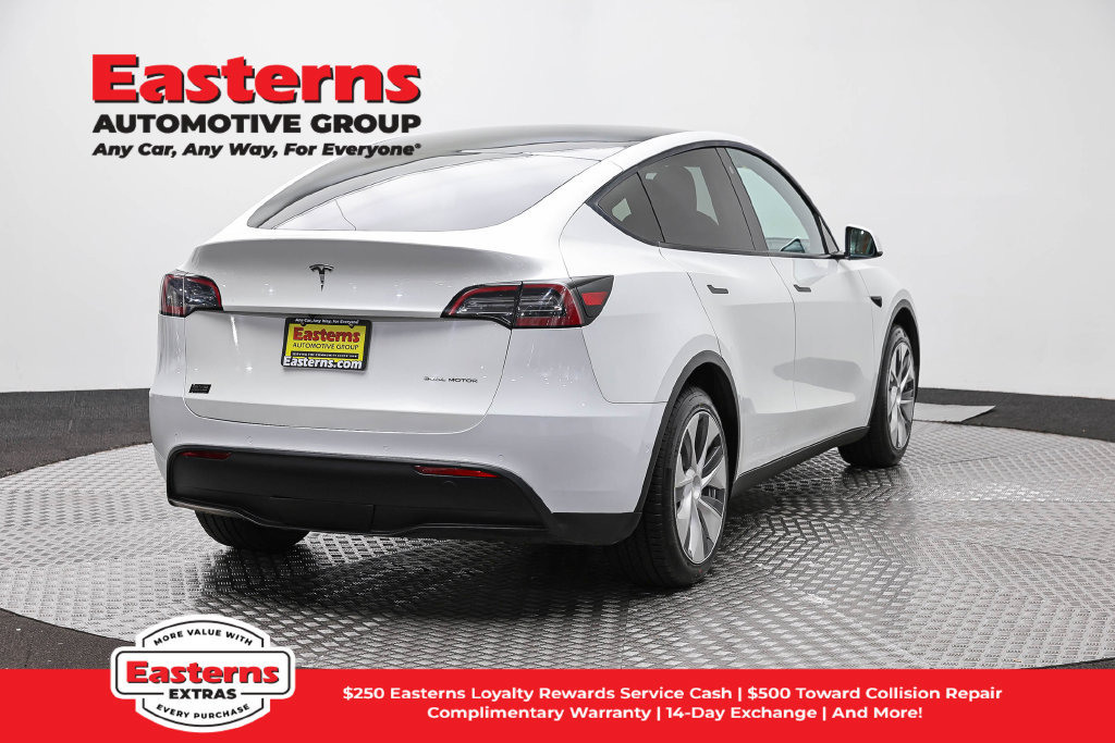 Used 2022 Tesla Model Y Long Range AWD/4WD image 6