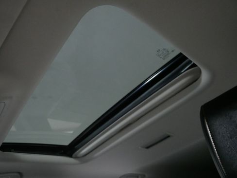 Certified 2025 MAZDA CX-70 3.3 Turbo w/ Preferred Package image 29