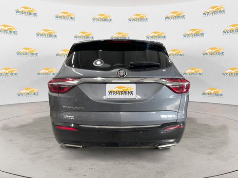 Used 2021 Buick Enclave Premium w/ Surround and Sites Package image 4