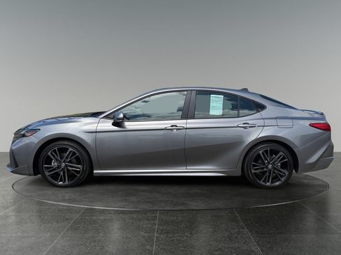 Used 2026 Toyota Camry XSE FWD image 5