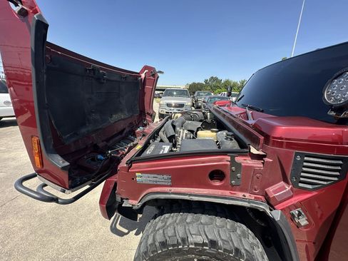 Used 2003 HUMMER H2 w/ Preferred Equipment Group AWD/4WD image 88