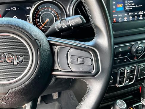 Used 2022 Jeep Wrangler Unlimited Sport AWD/4WD image 17