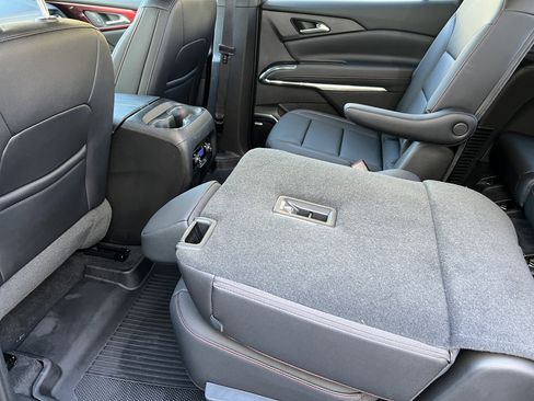 Used 2025 Chevrolet Traverse Z71 w/ Enhanced Driving Package image 18