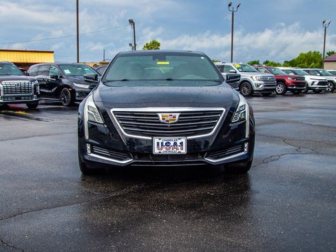 Used 2018 Cadillac CT6 Luxury AWD/4WD image 2