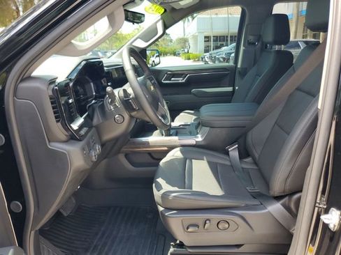 Certified 2024 Chevrolet Silverado 1500 LTZ w/ Technology Package image 15