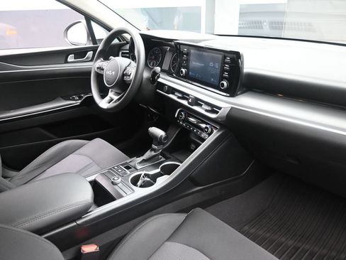 Used 2023 Kia K5 LXS FWD image 28