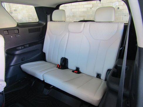 Used 2020 Hyundai Palisade SEL w/ Premium Package FWD image 10