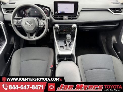 Used 2025 Toyota RAV4 LE image 13