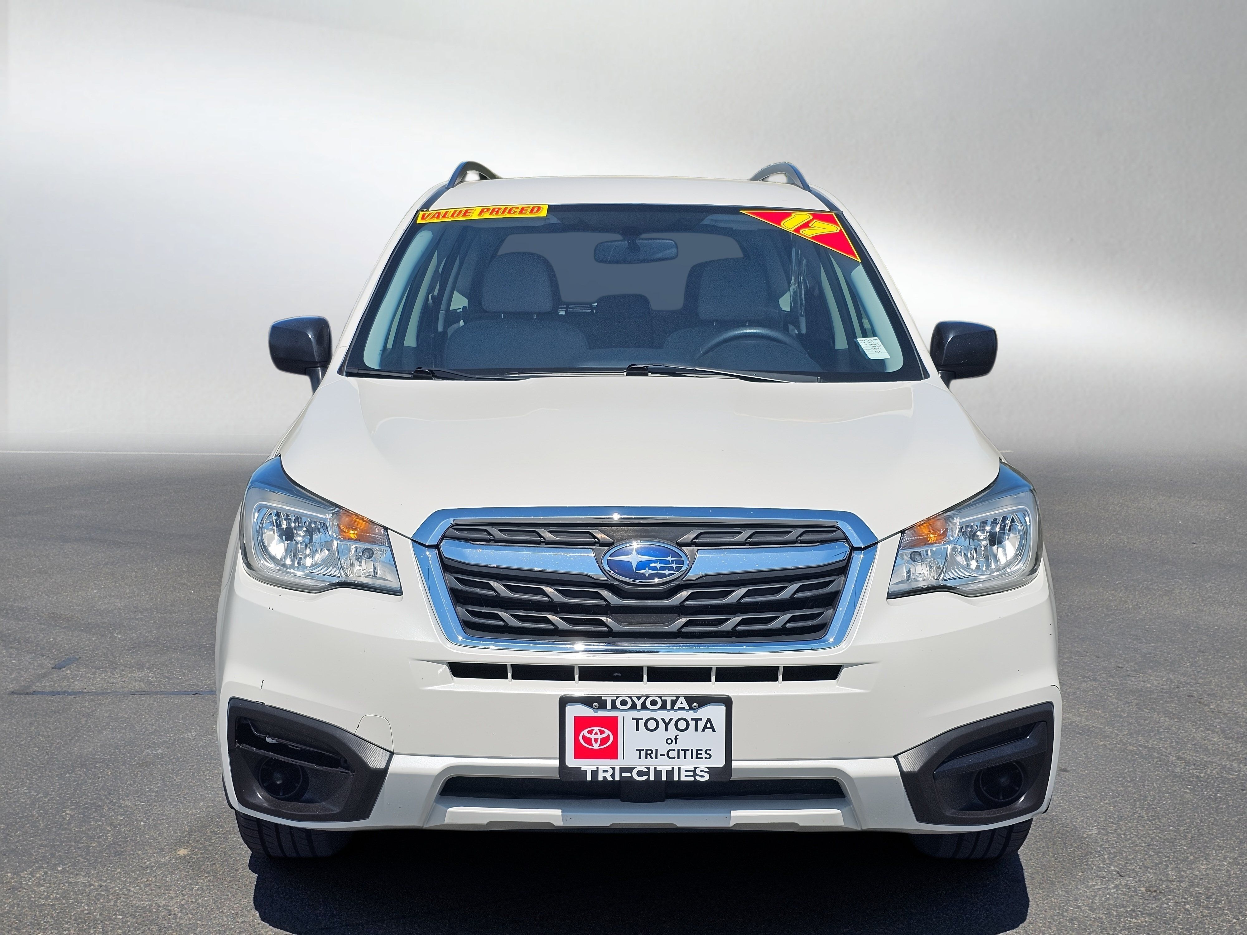 Used 2017 Subaru Forester 2.5i w/ Alloy Wheel Package AWD/4WD image 8