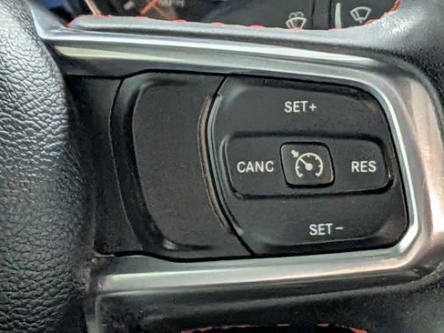 Used 2023 Jeep Gladiator Rubicon w/ Cold Weather Group AWD/4WD image 21