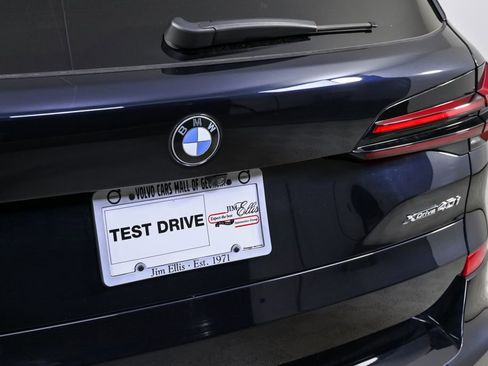 Used 2024 BMW X5 xDrive40i w/ M Sport Package image 37